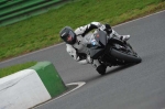 Mallory-park-Leicestershire;Mallory-park-photographs;Motorcycle-action-photographs;event-digital-images;eventdigitalimages;mallory-park;no-limits-trackday;peter-wileman-photography;trackday;trackday-digital-images;trackday-photos