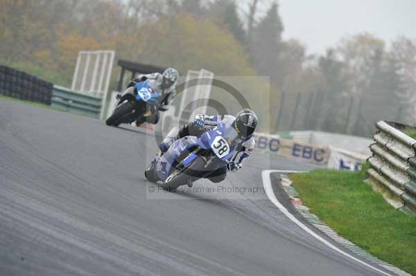 Mallory park Leicestershire;Mallory park photographs;Motorcycle action photographs;event digital images;eventdigitalimages;mallory park;no limits trackday;peter wileman photography;trackday;trackday digital images;trackday photos