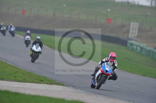 Mallory park Leicestershire;Mallory park photographs;Motorcycle action photographs;event digital images;eventdigitalimages;mallory park;no limits trackday;peter wileman photography;trackday;trackday digital images;trackday photos