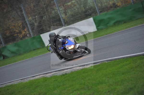 Mallory park Leicestershire;Mallory park photographs;Motorcycle action photographs;event digital images;eventdigitalimages;mallory park;no limits trackday;peter wileman photography;trackday;trackday digital images;trackday photos