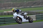 Mallory-park-Leicestershire;Mallory-park-photographs;Motorcycle-action-photographs;event-digital-images;eventdigitalimages;mallory-park;no-limits-trackday;peter-wileman-photography;trackday;trackday-digital-images;trackday-photos