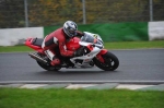 Mallory-park-Leicestershire;Mallory-park-photographs;Motorcycle-action-photographs;event-digital-images;eventdigitalimages;mallory-park;no-limits-trackday;peter-wileman-photography;trackday;trackday-digital-images;trackday-photos