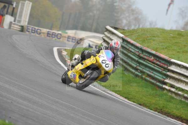 Mallory park Leicestershire;Mallory park photographs;Motorcycle action photographs;event digital images;eventdigitalimages;mallory park;no limits trackday;peter wileman photography;trackday;trackday digital images;trackday photos