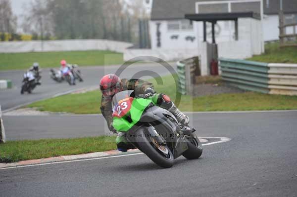 Mallory park Leicestershire;Mallory park photographs;Motorcycle action photographs;event digital images;eventdigitalimages;mallory park;no limits trackday;peter wileman photography;trackday;trackday digital images;trackday photos