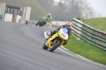 Mallory-park-Leicestershire;Mallory-park-photographs;Motorcycle-action-photographs;event-digital-images;eventdigitalimages;mallory-park;no-limits-trackday;peter-wileman-photography;trackday;trackday-digital-images;trackday-photos