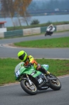 Mallory-park-Leicestershire;Mallory-park-photographs;Motorcycle-action-photographs;event-digital-images;eventdigitalimages;mallory-park;no-limits-trackday;peter-wileman-photography;trackday;trackday-digital-images;trackday-photos