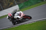 Mallory-park-Leicestershire;Mallory-park-photographs;Motorcycle-action-photographs;event-digital-images;eventdigitalimages;mallory-park;no-limits-trackday;peter-wileman-photography;trackday;trackday-digital-images;trackday-photos