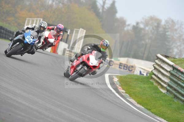 Mallory park Leicestershire;Mallory park photographs;Motorcycle action photographs;event digital images;eventdigitalimages;mallory park;no limits trackday;peter wileman photography;trackday;trackday digital images;trackday photos