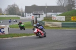 Mallory-park-Leicestershire;Mallory-park-photographs;Motorcycle-action-photographs;event-digital-images;eventdigitalimages;mallory-park;no-limits-trackday;peter-wileman-photography;trackday;trackday-digital-images;trackday-photos