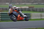 Mallory-park-Leicestershire;Mallory-park-photographs;Motorcycle-action-photographs;event-digital-images;eventdigitalimages;mallory-park;no-limits-trackday;peter-wileman-photography;trackday;trackday-digital-images;trackday-photos