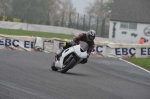 Mallory-park-Leicestershire;Mallory-park-photographs;Motorcycle-action-photographs;event-digital-images;eventdigitalimages;mallory-park;no-limits-trackday;peter-wileman-photography;trackday;trackday-digital-images;trackday-photos