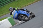 Mallory-park-Leicestershire;Mallory-park-photographs;Motorcycle-action-photographs;event-digital-images;eventdigitalimages;mallory-park;no-limits-trackday;peter-wileman-photography;trackday;trackday-digital-images;trackday-photos