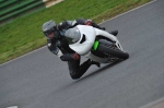 Mallory-park-Leicestershire;Mallory-park-photographs;Motorcycle-action-photographs;event-digital-images;eventdigitalimages;mallory-park;no-limits-trackday;peter-wileman-photography;trackday;trackday-digital-images;trackday-photos