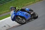 Mallory-park-Leicestershire;Mallory-park-photographs;Motorcycle-action-photographs;event-digital-images;eventdigitalimages;mallory-park;no-limits-trackday;peter-wileman-photography;trackday;trackday-digital-images;trackday-photos