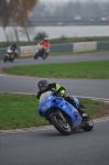 Mallory-park-Leicestershire;Mallory-park-photographs;Motorcycle-action-photographs;event-digital-images;eventdigitalimages;mallory-park;no-limits-trackday;peter-wileman-photography;trackday;trackday-digital-images;trackday-photos