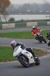 Mallory-park-Leicestershire;Mallory-park-photographs;Motorcycle-action-photographs;event-digital-images;eventdigitalimages;mallory-park;no-limits-trackday;peter-wileman-photography;trackday;trackday-digital-images;trackday-photos