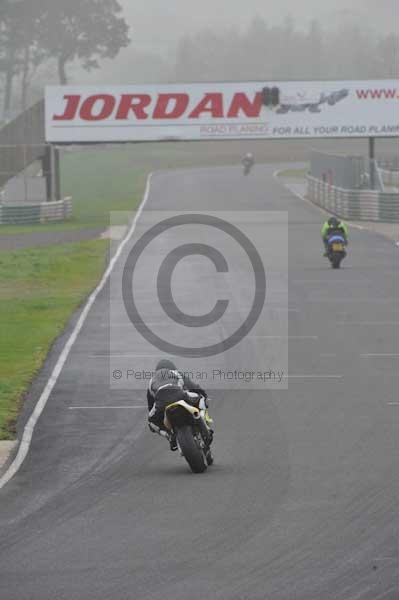 Mallory park Leicestershire;Mallory park photographs;Motorcycle action photographs;event digital images;eventdigitalimages;mallory park;no limits trackday;peter wileman photography;trackday;trackday digital images;trackday photos