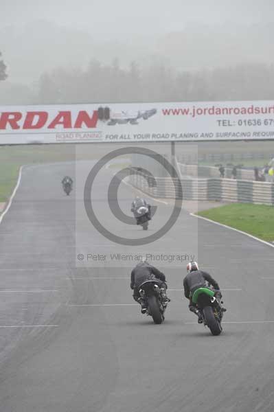 Mallory park Leicestershire;Mallory park photographs;Motorcycle action photographs;event digital images;eventdigitalimages;mallory park;no limits trackday;peter wileman photography;trackday;trackday digital images;trackday photos