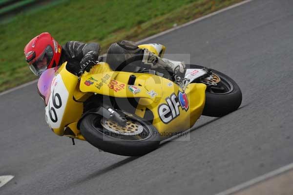 Mallory park Leicestershire;Mallory park photographs;Motorcycle action photographs;event digital images;eventdigitalimages;mallory park;no limits trackday;peter wileman photography;trackday;trackday digital images;trackday photos