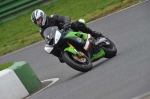 Mallory-park-Leicestershire;Mallory-park-photographs;Motorcycle-action-photographs;event-digital-images;eventdigitalimages;mallory-park;no-limits-trackday;peter-wileman-photography;trackday;trackday-digital-images;trackday-photos