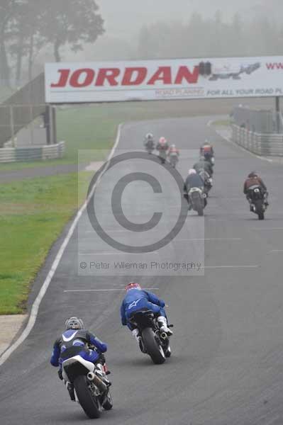 Mallory park Leicestershire;Mallory park photographs;Motorcycle action photographs;event digital images;eventdigitalimages;mallory park;no limits trackday;peter wileman photography;trackday;trackday digital images;trackday photos