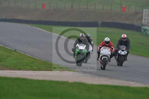 Mallory park Leicestershire;Mallory park photographs;Motorcycle action photographs;event digital images;eventdigitalimages;mallory park;no limits trackday;peter wileman photography;trackday;trackday digital images;trackday photos