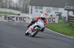 Mallory-park-Leicestershire;Mallory-park-photographs;Motorcycle-action-photographs;event-digital-images;eventdigitalimages;mallory-park;no-limits-trackday;peter-wileman-photography;trackday;trackday-digital-images;trackday-photos