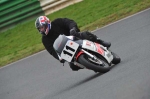 Mallory-park-Leicestershire;Mallory-park-photographs;Motorcycle-action-photographs;event-digital-images;eventdigitalimages;mallory-park;no-limits-trackday;peter-wileman-photography;trackday;trackday-digital-images;trackday-photos