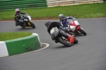 Mallory-park-Leicestershire;Mallory-park-photographs;Motorcycle-action-photographs;event-digital-images;eventdigitalimages;mallory-park;no-limits-trackday;peter-wileman-photography;trackday;trackday-digital-images;trackday-photos