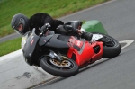 Mallory-park-Leicestershire;Mallory-park-photographs;Motorcycle-action-photographs;event-digital-images;eventdigitalimages;mallory-park;no-limits-trackday;peter-wileman-photography;trackday;trackday-digital-images;trackday-photos