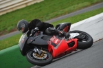 Mallory-park-Leicestershire;Mallory-park-photographs;Motorcycle-action-photographs;event-digital-images;eventdigitalimages;mallory-park;no-limits-trackday;peter-wileman-photography;trackday;trackday-digital-images;trackday-photos