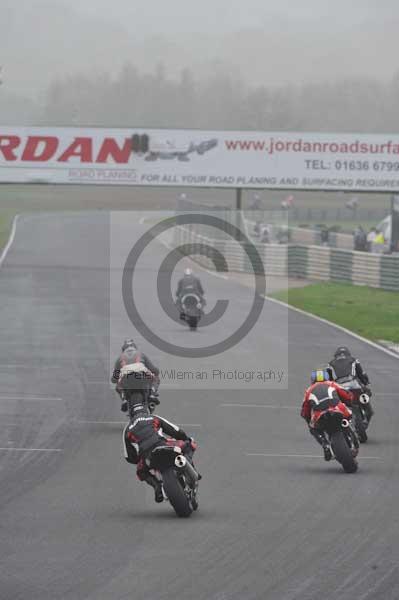 Mallory park Leicestershire;Mallory park photographs;Motorcycle action photographs;event digital images;eventdigitalimages;mallory park;no limits trackday;peter wileman photography;trackday;trackday digital images;trackday photos