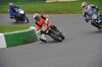 Mallory-park-Leicestershire;Mallory-park-photographs;Motorcycle-action-photographs;event-digital-images;eventdigitalimages;mallory-park;no-limits-trackday;peter-wileman-photography;trackday;trackday-digital-images;trackday-photos