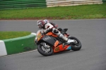 Mallory-park-Leicestershire;Mallory-park-photographs;Motorcycle-action-photographs;event-digital-images;eventdigitalimages;mallory-park;no-limits-trackday;peter-wileman-photography;trackday;trackday-digital-images;trackday-photos