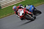 Mallory-park-Leicestershire;Mallory-park-photographs;Motorcycle-action-photographs;event-digital-images;eventdigitalimages;mallory-park;no-limits-trackday;peter-wileman-photography;trackday;trackday-digital-images;trackday-photos