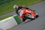 Mallory-park-Leicestershire;Mallory-park-photographs;Motorcycle-action-photographs;event-digital-images;eventdigitalimages;mallory-park;no-limits-trackday;peter-wileman-photography;trackday;trackday-digital-images;trackday-photos