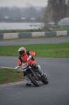 Mallory-park-Leicestershire;Mallory-park-photographs;Motorcycle-action-photographs;event-digital-images;eventdigitalimages;mallory-park;no-limits-trackday;peter-wileman-photography;trackday;trackday-digital-images;trackday-photos