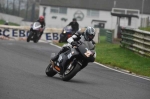 Mallory-park-Leicestershire;Mallory-park-photographs;Motorcycle-action-photographs;event-digital-images;eventdigitalimages;mallory-park;no-limits-trackday;peter-wileman-photography;trackday;trackday-digital-images;trackday-photos