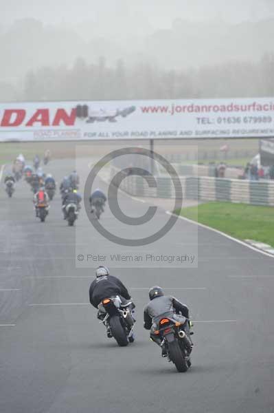 Mallory park Leicestershire;Mallory park photographs;Motorcycle action photographs;event digital images;eventdigitalimages;mallory park;no limits trackday;peter wileman photography;trackday;trackday digital images;trackday photos