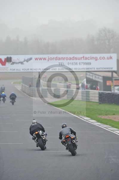 Mallory park Leicestershire;Mallory park photographs;Motorcycle action photographs;event digital images;eventdigitalimages;mallory park;no limits trackday;peter wileman photography;trackday;trackday digital images;trackday photos