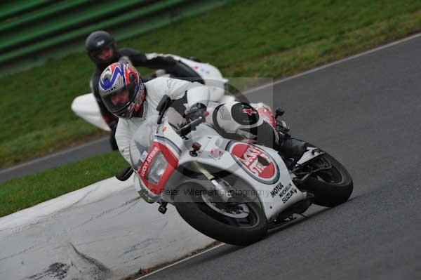 Mallory park Leicestershire;Mallory park photographs;Motorcycle action photographs;event digital images;eventdigitalimages;mallory park;no limits trackday;peter wileman photography;trackday;trackday digital images;trackday photos