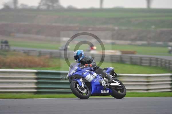 Mallory park Leicestershire;Mallory park photographs;Motorcycle action photographs;event digital images;eventdigitalimages;mallory park;no limits trackday;peter wileman photography;trackday;trackday digital images;trackday photos