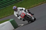 Mallory-park-Leicestershire;Mallory-park-photographs;Motorcycle-action-photographs;event-digital-images;eventdigitalimages;mallory-park;no-limits-trackday;peter-wileman-photography;trackday;trackday-digital-images;trackday-photos