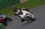 Mallory-park-Leicestershire;Mallory-park-photographs;Motorcycle-action-photographs;event-digital-images;eventdigitalimages;mallory-park;no-limits-trackday;peter-wileman-photography;trackday;trackday-digital-images;trackday-photos