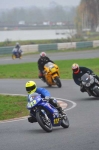 Mallory-park-Leicestershire;Mallory-park-photographs;Motorcycle-action-photographs;event-digital-images;eventdigitalimages;mallory-park;no-limits-trackday;peter-wileman-photography;trackday;trackday-digital-images;trackday-photos