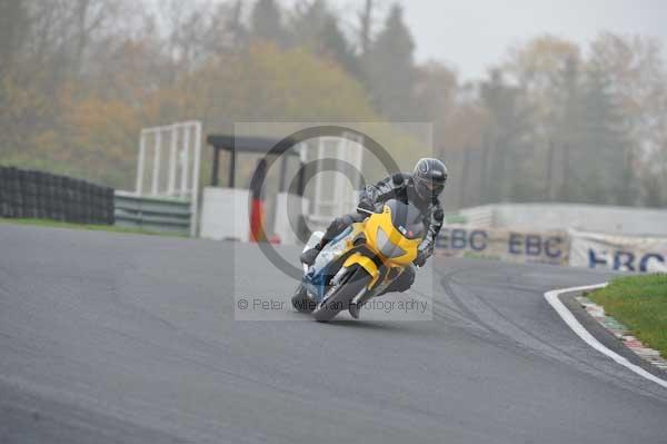 Mallory park Leicestershire;Mallory park photographs;Motorcycle action photographs;event digital images;eventdigitalimages;mallory park;no limits trackday;peter wileman photography;trackday;trackday digital images;trackday photos