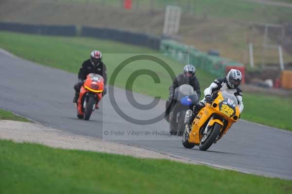 Mallory park Leicestershire;Mallory park photographs;Motorcycle action photographs;event digital images;eventdigitalimages;mallory park;no limits trackday;peter wileman photography;trackday;trackday digital images;trackday photos