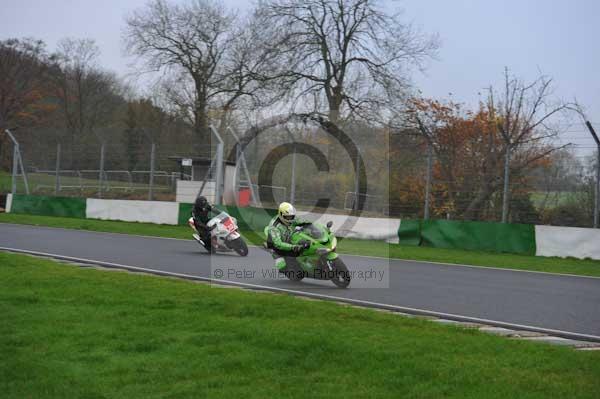 Mallory park Leicestershire;Mallory park photographs;Motorcycle action photographs;event digital images;eventdigitalimages;mallory park;no limits trackday;peter wileman photography;trackday;trackday digital images;trackday photos