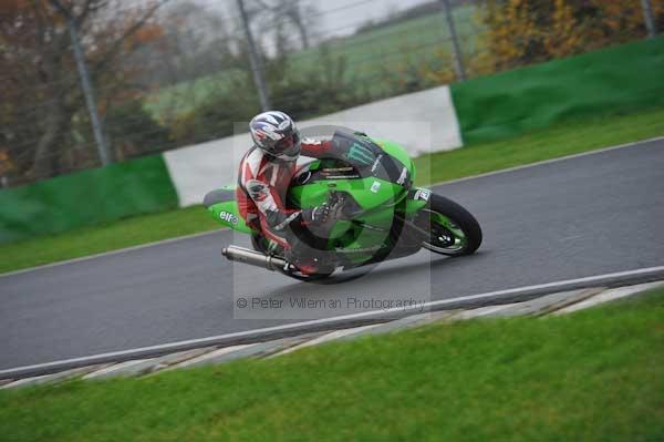 Mallory park Leicestershire;Mallory park photographs;Motorcycle action photographs;event digital images;eventdigitalimages;mallory park;no limits trackday;peter wileman photography;trackday;trackday digital images;trackday photos