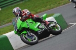 Mallory-park-Leicestershire;Mallory-park-photographs;Motorcycle-action-photographs;event-digital-images;eventdigitalimages;mallory-park;no-limits-trackday;peter-wileman-photography;trackday;trackday-digital-images;trackday-photos